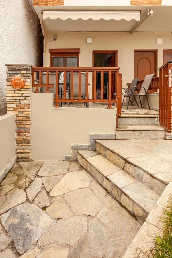 Rafaella Sea View Apartments 1 Pefkochori Exteriör bild