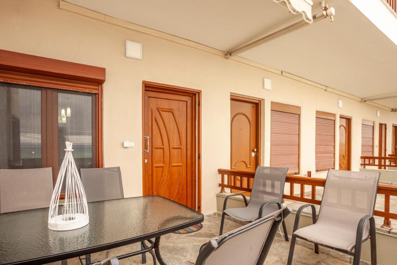 Rafaella Sea View Apartments 1 Pefkochori Exteriör bild